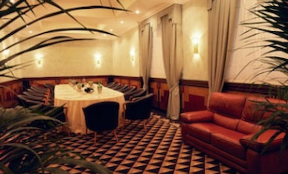 Ayan Palace Konfrans Zalı